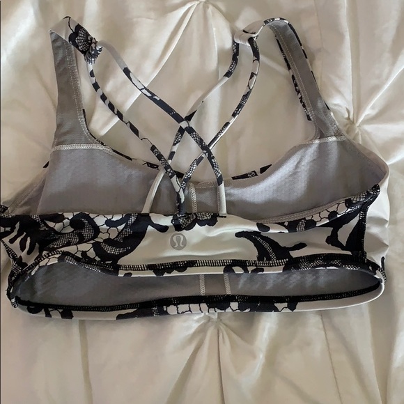 Lululemon sports bra - Picture 2 of 2